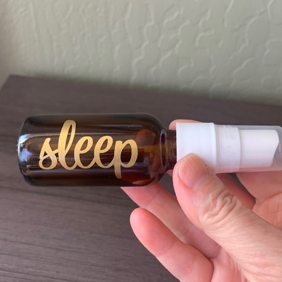 Sleep Spray Bottle and Labels DIY - Picture 3 of 3
